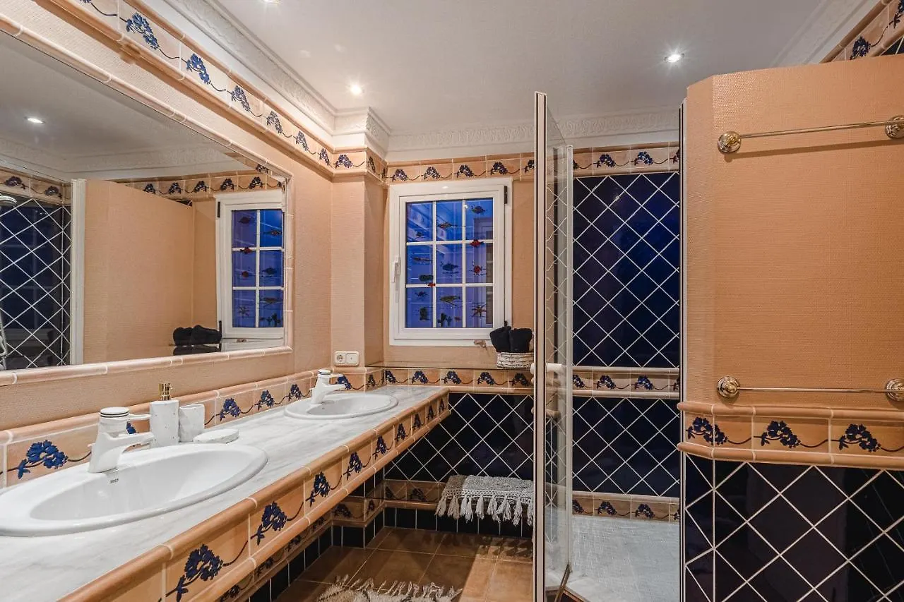 Luxury Villa El Duque Costa Adeje  Apartment Costa Adeje (Tenerife)